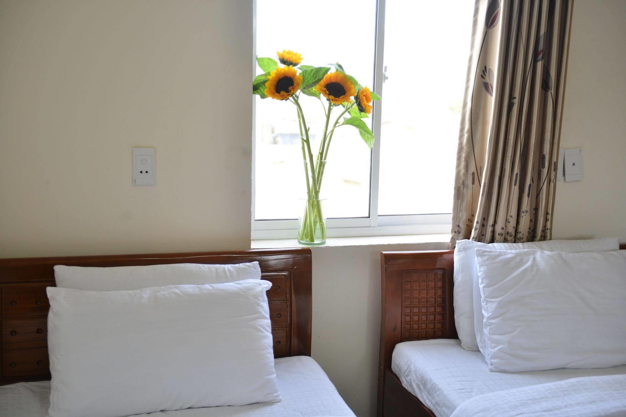 Oc Tien Sa Hotel Da Nang Esterno foto